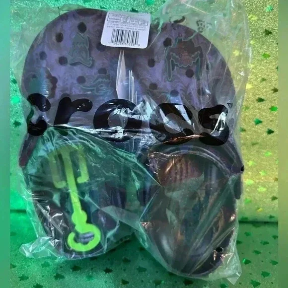 Crocs x Disney Parks W 8 / M 6 Haunted Mansion Wallpaper clogs NWT - Picture 6 of 10